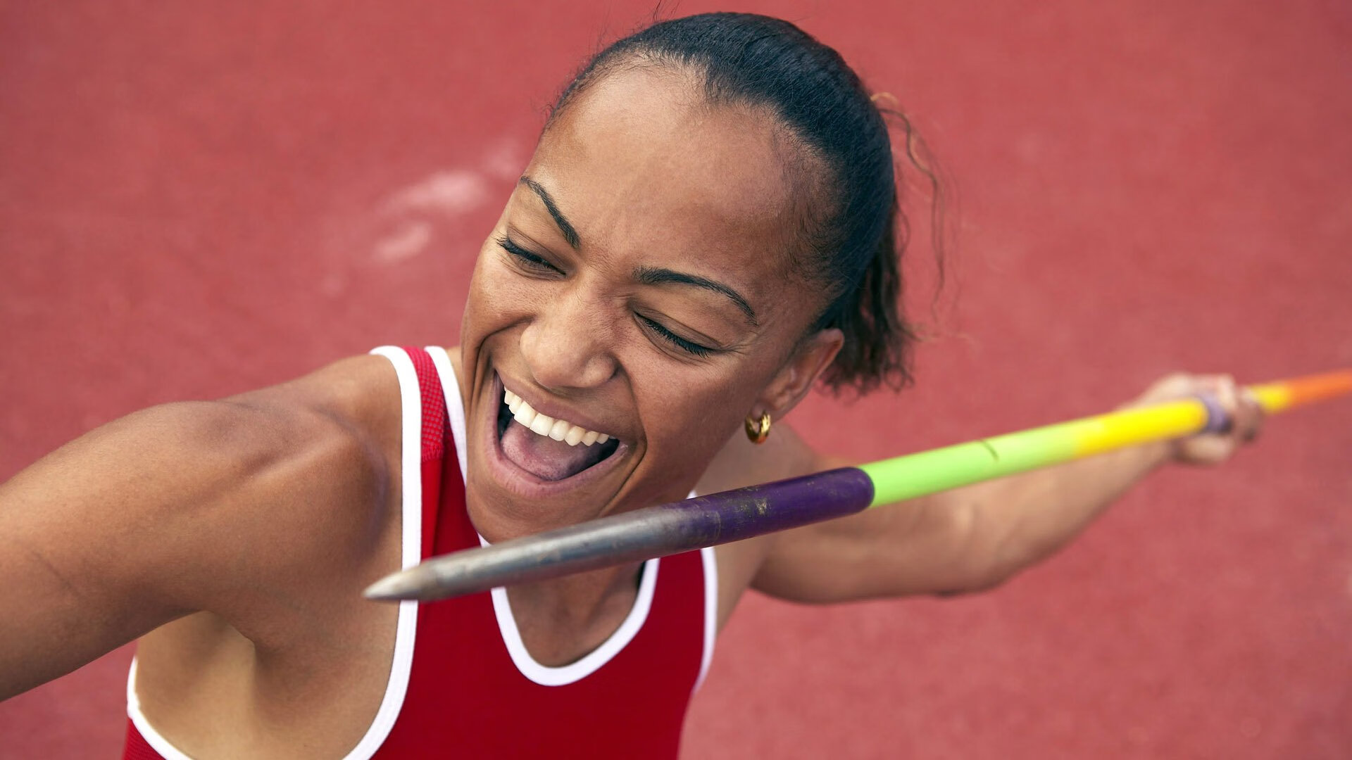 中国女子高尔夫球公开赛收杆 冯珊珊最后一洞绝杀夺冠，高尔夫冯珊珊出场费多少钱